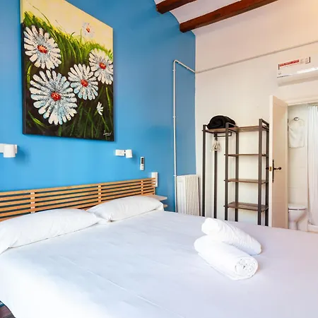 Forum בית הארחה