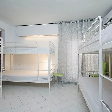 בית הארחה Forum טראגונה