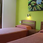 Forum 2*