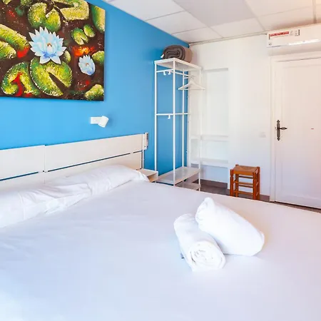 Guest house Forum